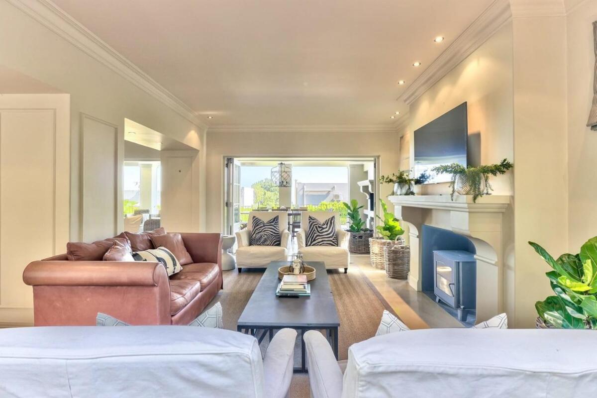 Lush Family Home In Prestigious Area Kapstaden Eksteriør billede